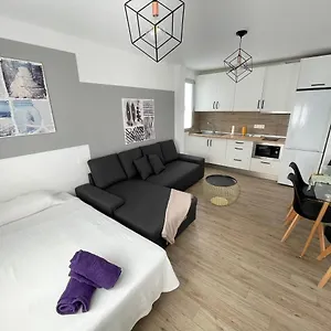 https://complejo-vacacional-arguineguin-beach-deluxe.in-canary-islands.com